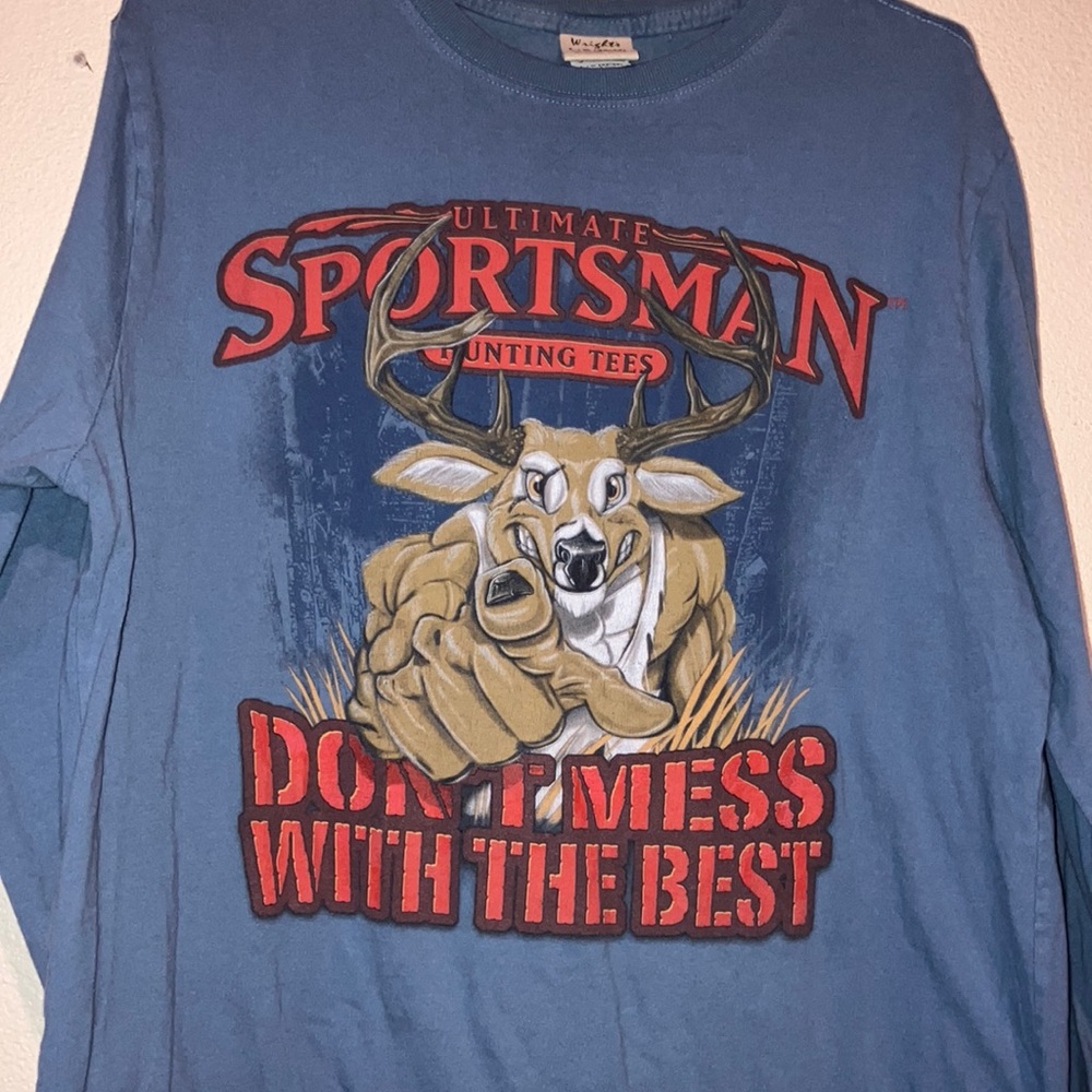 Blue Long Sleeve Sportsman Tee‎ with Deer Graphic